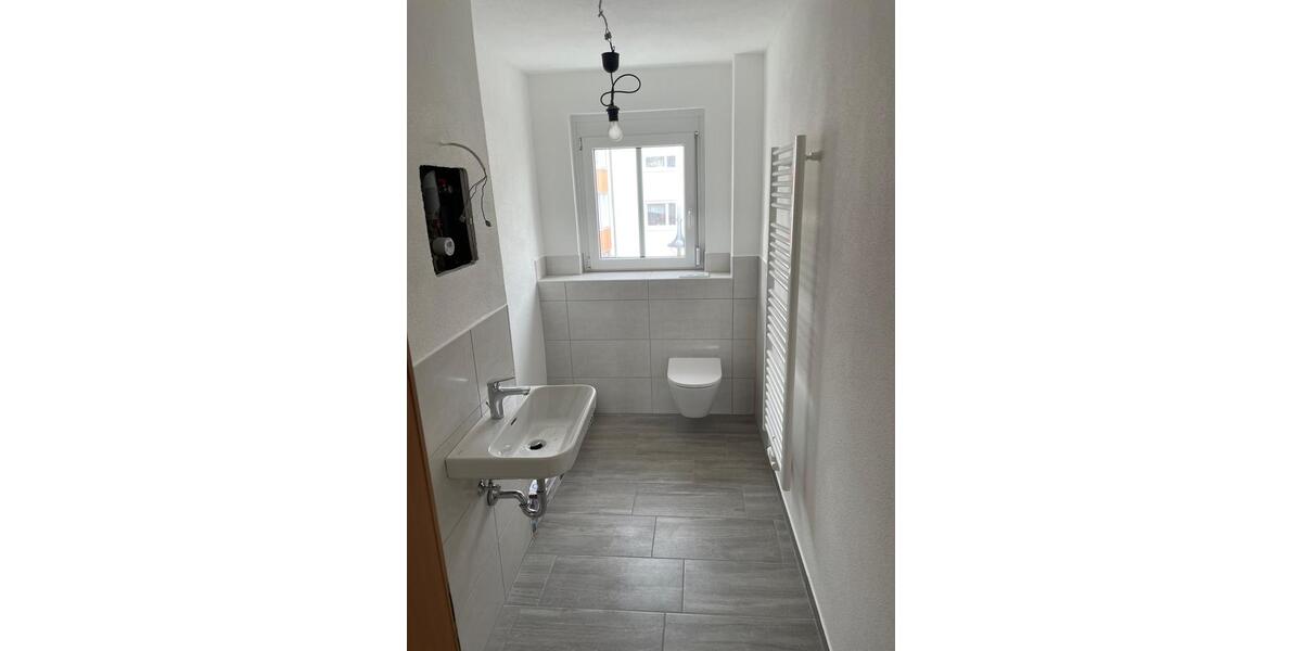 Etagenwohnung Dippoldiswalde - 2 Zimmer, 66 m&sup2;, 650&euro; | Angebot:26453394