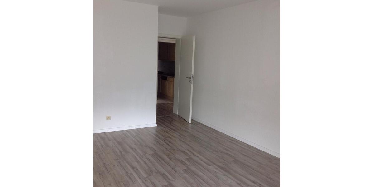 Etagenwohnung Dresden Cotta - 3 Zimmer, 67 m&sup2;, 630&euro; | Angebot:25613096