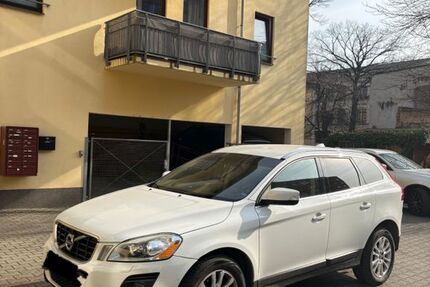 Volvo XC60 190.000 km 8.490 &euro; Dresden 01067