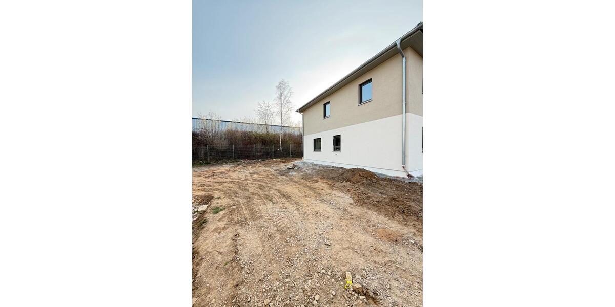 Doppelhaushälfte Radebeul - 4.5 Zimmer, 114 m&sup2;, 1.881&euro; | Angebot:25713573