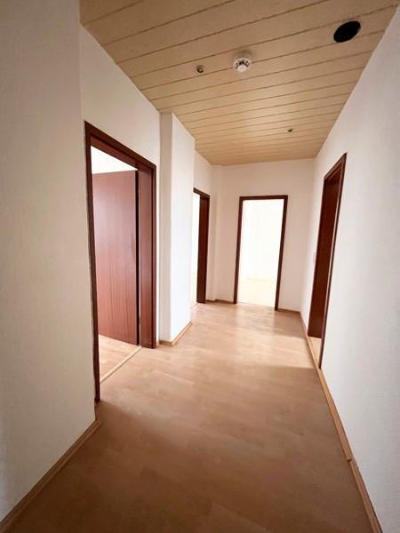 Aktuelle Renovierung einer schönen 2-Raum-Wohnung in Meißen! zimmer