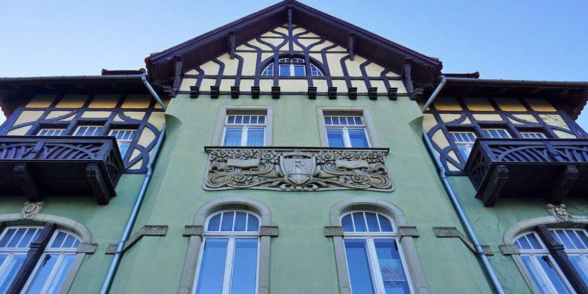 Bühlau: 2 Balkone + Wanne & Dusche 3 zimmer