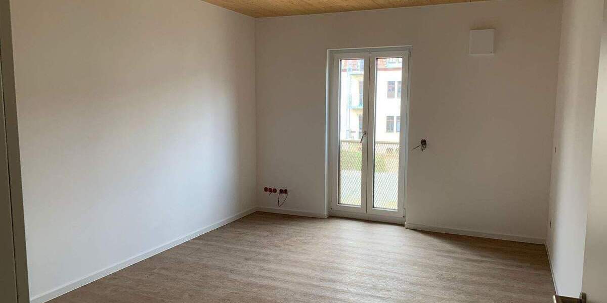 Etagenwohnung Dresden Äußere Neustadt - 3 Zimmer, 94 m&sup2;, 1.500&euro; | Angebot:25818456