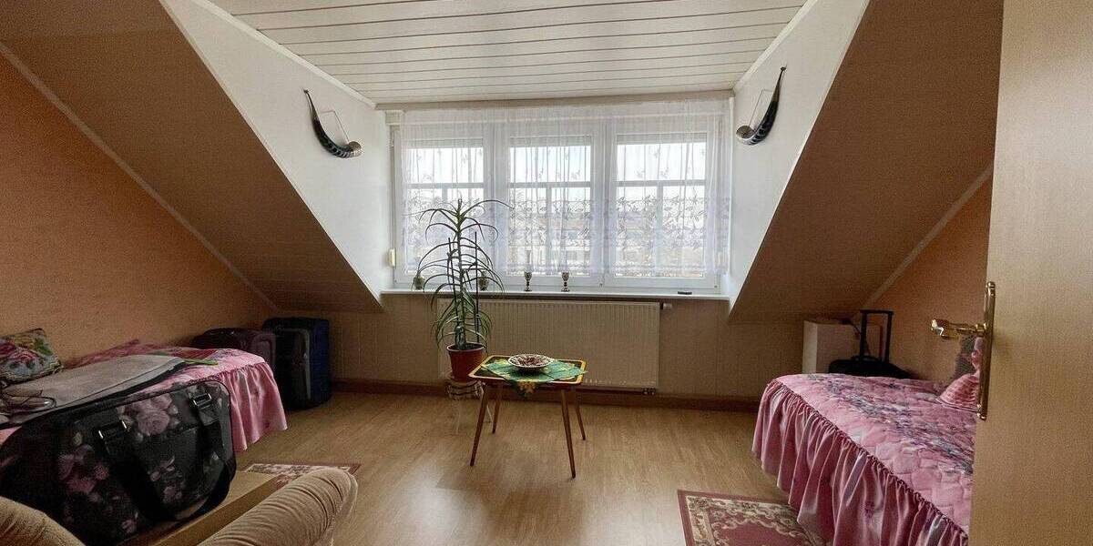 Etagenwohnung Heidenau - 4 Zimmer, 97 m&sup2;, 190.000&euro; | Angebot:25749440