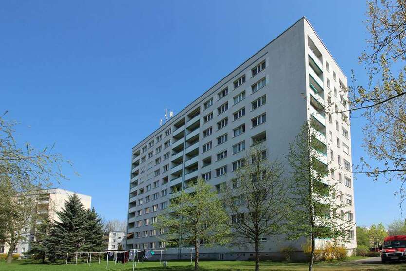 Wohnung zum Mieten in Coswig 350 € 48.51 m²