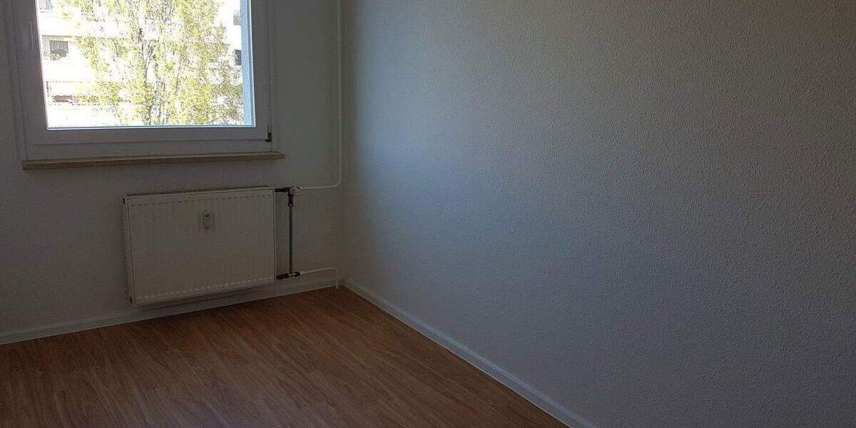 Etagenwohnung Dresden Strehlen - 3 Zimmer, 64 m&sup2;, 450&euro; | Angebot:25299702