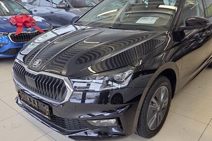 Skoda Fabia 2.000 km 25.990 &euro; Radebeul 01445