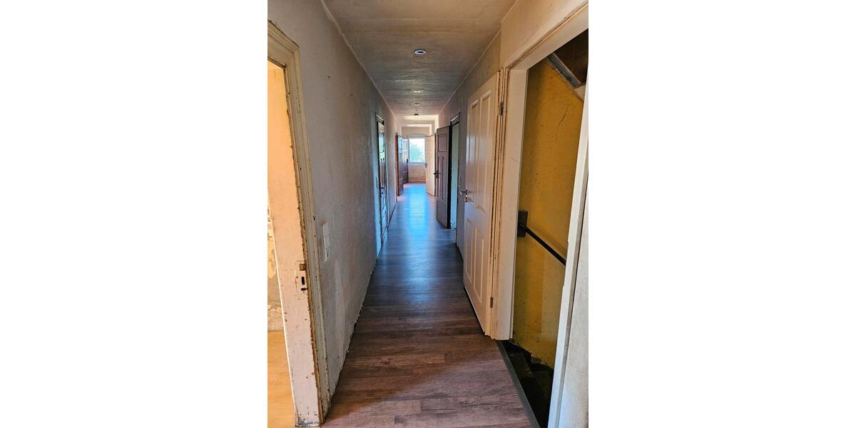 Einfamilienhaus Glashütte - 9 Zimmer, 400 m&sup2;, 168.900&euro; | Angebot:27254560