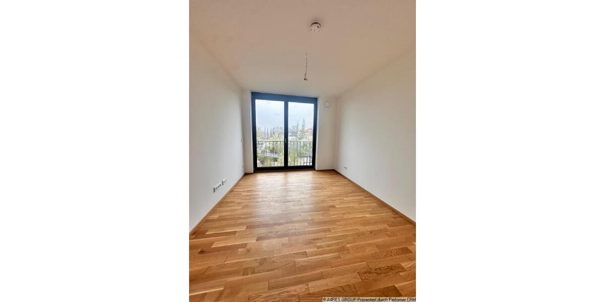 Etagenwohnung Dresden Neustadt - 3 Zimmer, 93 m&sup2;, 1.482&euro; | Angebot:26645184