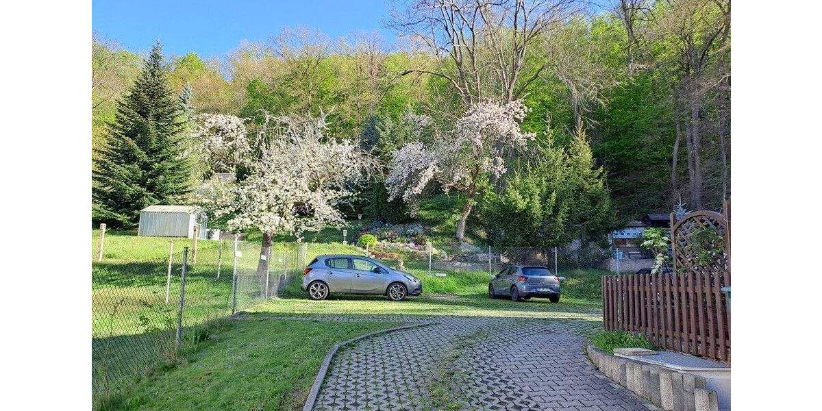 Etagenwohnung Freital - 2 Zimmer, 61 m&sup2;, 129.000&euro; | Angebot:25708324