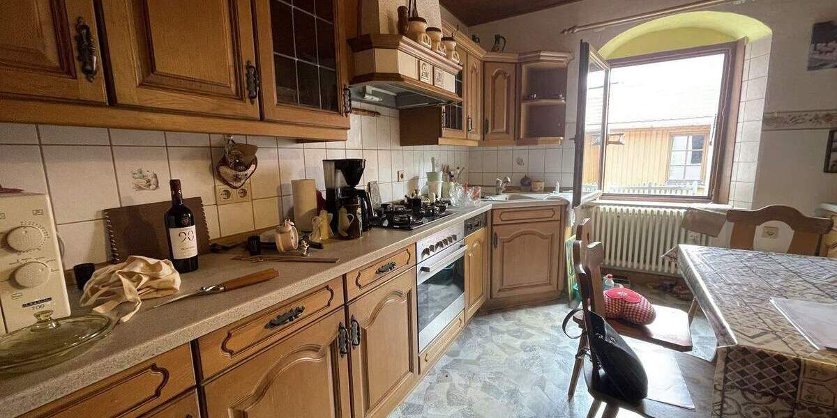 Mehrfamilienhaus, Wohnhaus Stolpen - 8 Zimmer, 106 m&sup2;, 130.000&euro; | Angebot:25822712