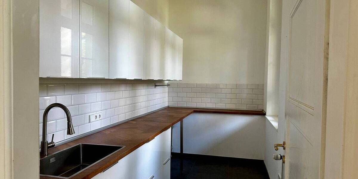 Etagenwohnung Dresden Radeberger Vorstadt - 8 Zimmer, 320 m&sup2;, 1.320.000&euro; | Angebot:26686246