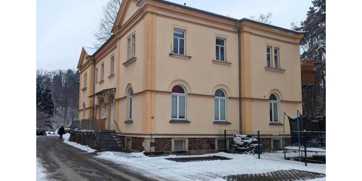 Etagenwohnung Freital - 2 Zimmer, 61 m&sup2;, 1.350&euro; | Angebot:25325151