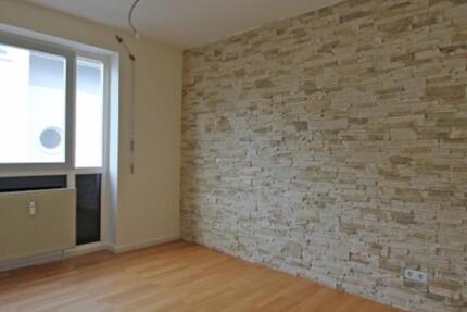 Top Altersvorsorge mit 4,8% Mietrendite, Stellplatz, Balkon & EBK 2 zimmer