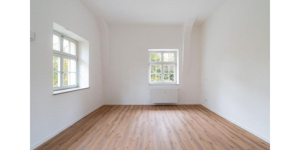Etagenwohnung Dresden Loschwitz - 6 Zimmer, 216 m&sup2;, 2.700&euro; | Angebot:23432214