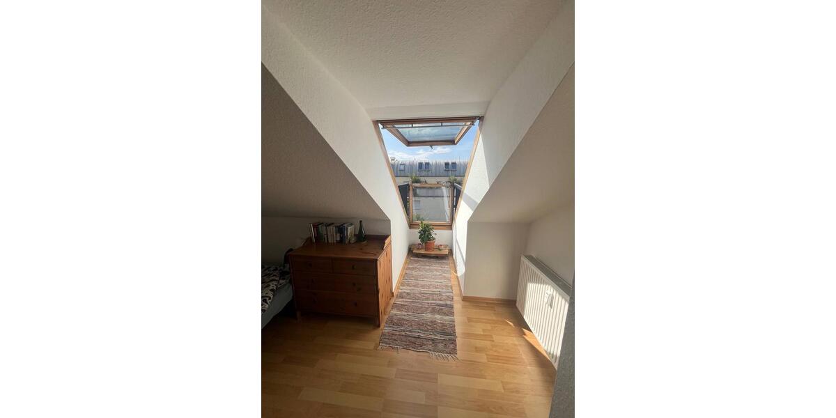 Etagenwohnung Dresden Neustadt - 3 Zimmer, 67 m&sup2;, 750&euro; | Angebot:27549236