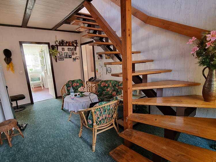 **Zwischen Blüten und Dornen - Schönes Einfamilienhaus mit Sanierungsbedarf**