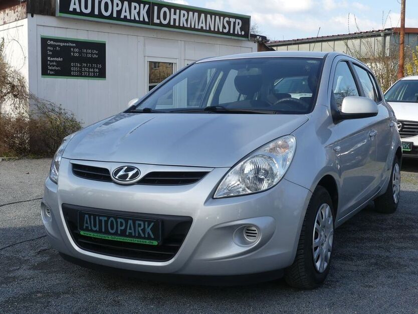 i20