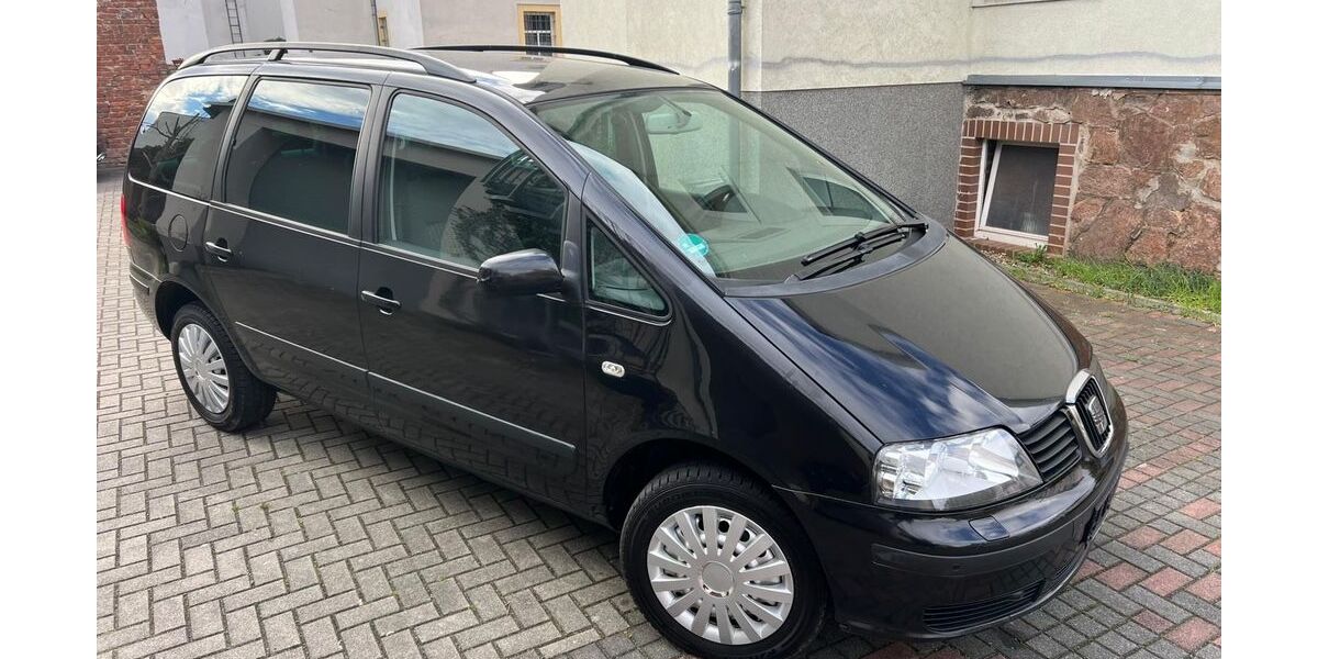 Seat Alhambra 143.000 km 5.555 &euro; Dresden 01139
