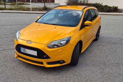 Ford Focus 118.000 km 11.000 &euro; Dresden 01109