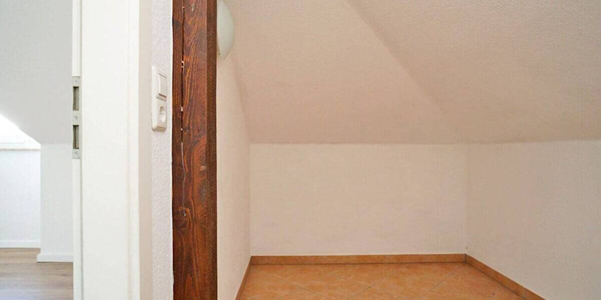 Etagenwohnung Radebeul - 2 Zimmer, 60 m&sup2;, 150.000&euro; | Angebot:26806650