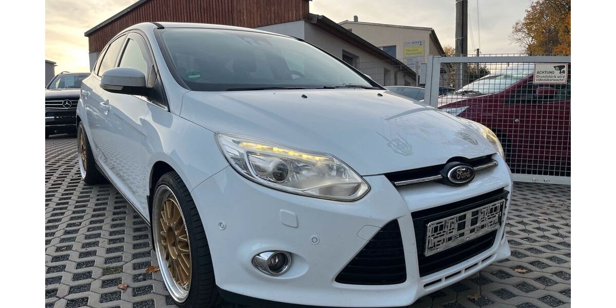 Ford Focus 109.055 km 8.900 &euro; Bannewitz 01728