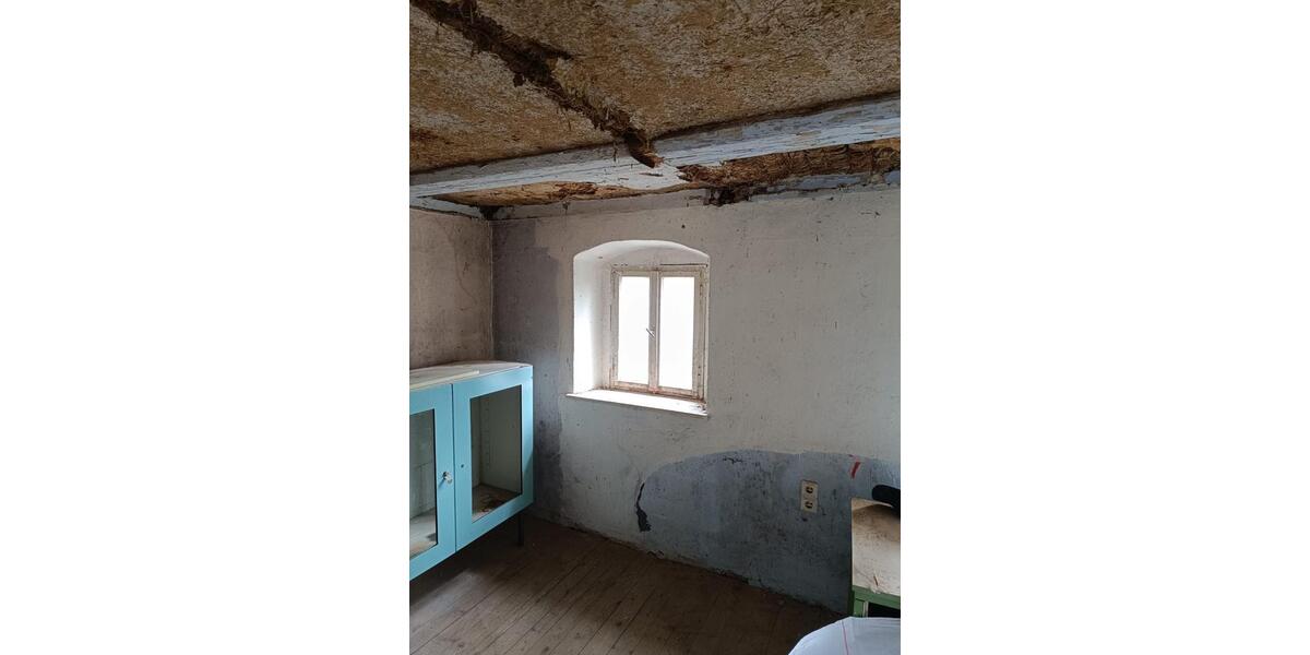 Einfamilienhaus Heidenau - 4 Zimmer, 120 m&sup2;, 65.000&euro; | Angebot:25695550