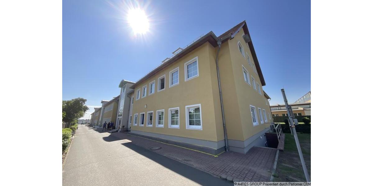 A4RES - große Lagerbox Nr. 04 in der Tiefgarage - 66,32 m² zimmer