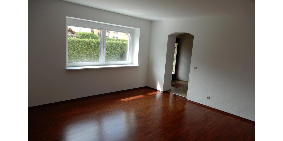 Einfamilienhaus Dresden Klotzsche - 8 Zimmer, 215 m&sup2;, 590.000&euro; | Angebot:27119340
