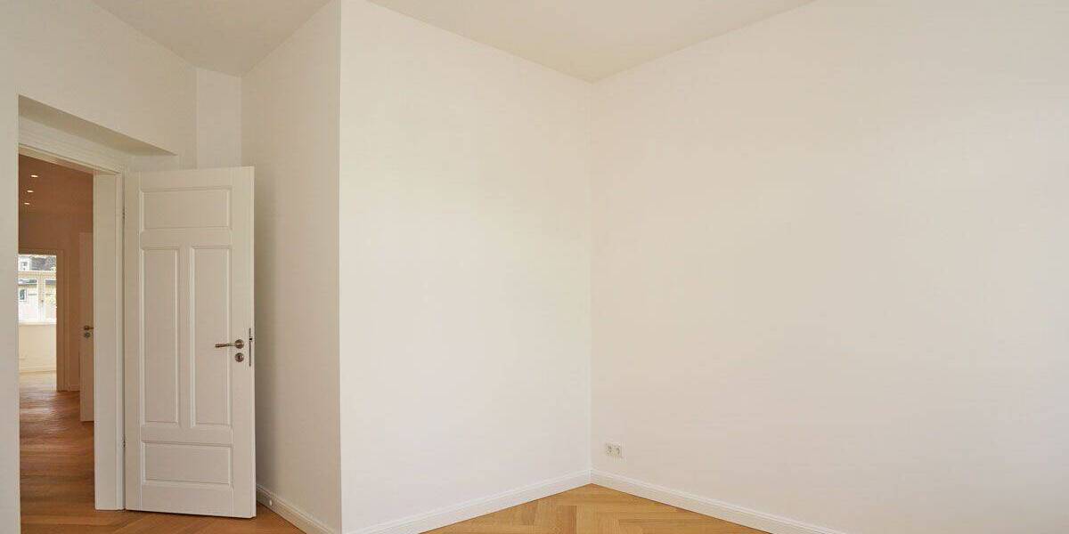 Etagenwohnung Dresden Striesen-Ost - 4 Zimmer, 100 m&sup2;, 1.995&euro; | Angebot:26816724