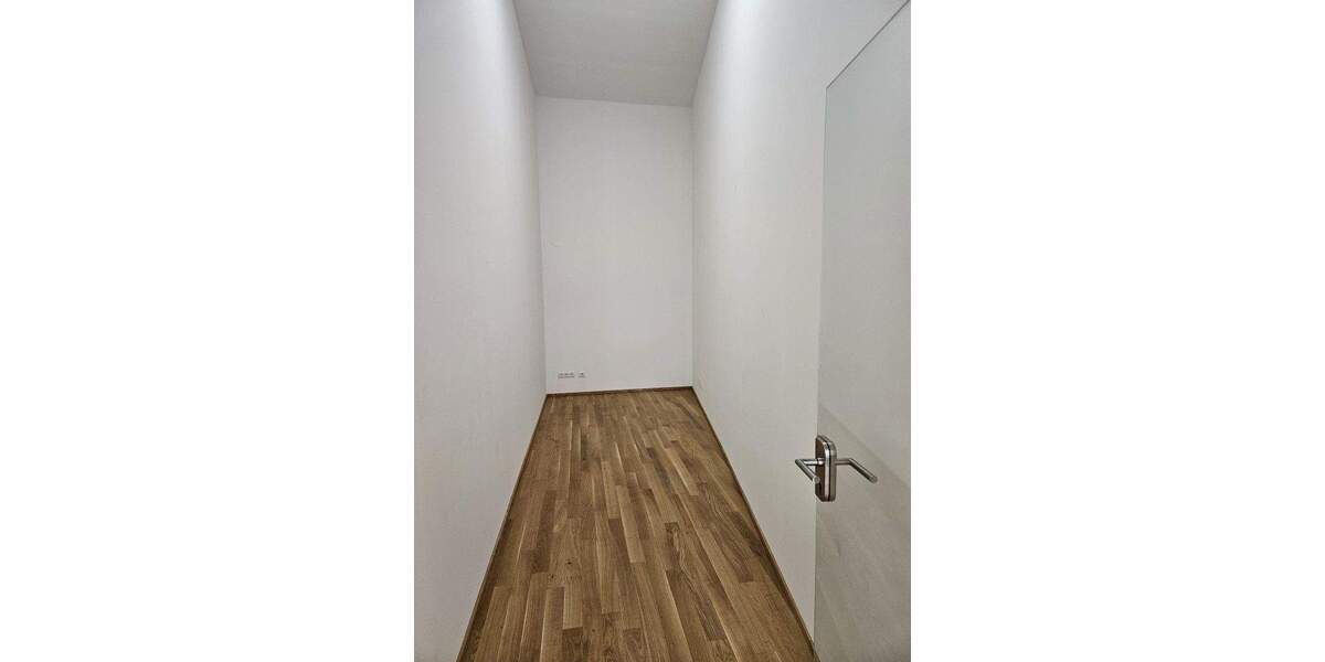 Gewerbeobjekt Dresden Innere Altstadt - 2 Zimmer, 79 m&sup2;, 1.540&euro; | Angebot:25709138