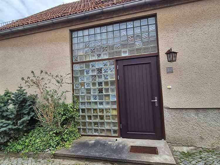 **Zwischen Blüten und Dornen - Schönes Einfamilienhaus mit Sanierungsbedarf**