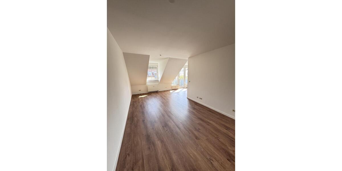 Dachgeschoßwohnung Dresden Blasewitz - 2 Zimmer, 58 m&sup2;, 520&euro; | Angebot:26195990