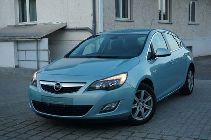 Opel Astra 173.500 km 2.900 &euro; Dresden 01067