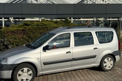 Dacia Logan 72.273 km 1.990 &euro; Struppen 01796