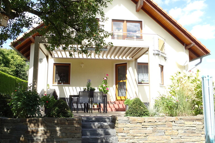 Wohnglück für Familien- Neuwertiges Einfamilienhaus mit Einliegerwohnung 7 zimmer