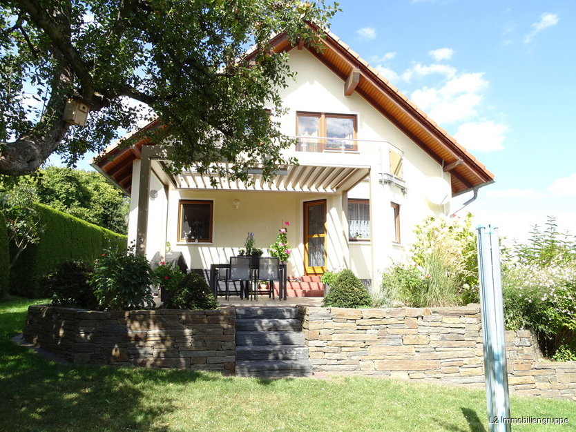 Wohnglück für Familien- Neuwertiges Einfamilienhaus mit Einliegerwohnung 7 zimmer