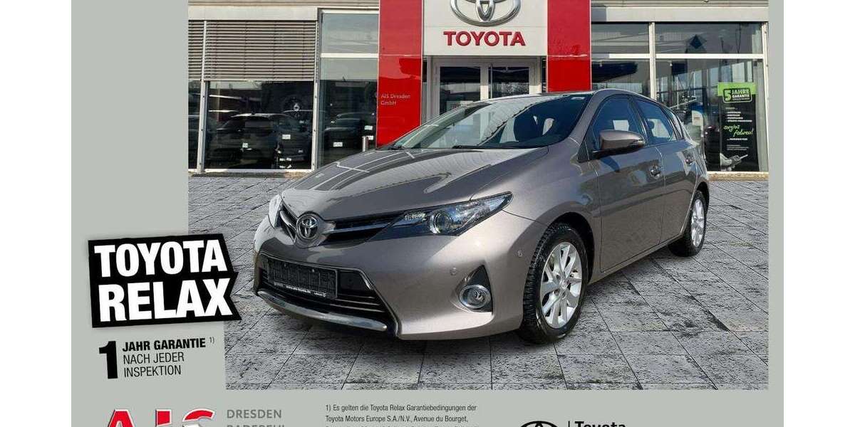 Toyota Auris 91.300 km 10.490 &euro; Dresden 01217