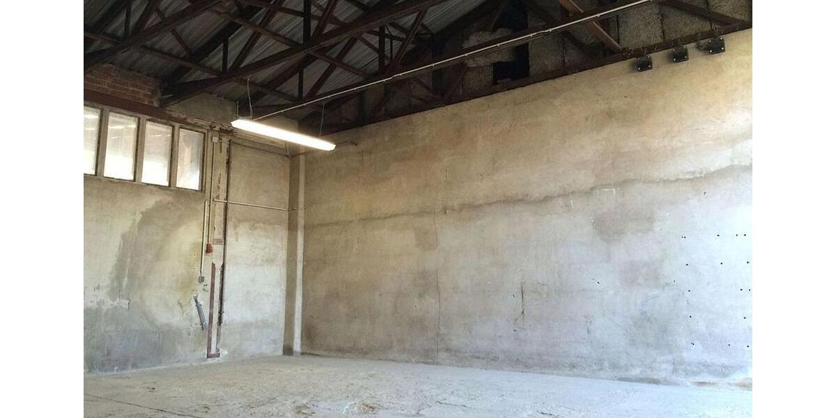 Lager mit Lkw-Zufahrt zimmer