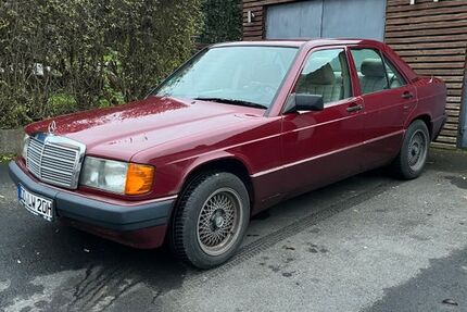 Mercedes-Benz 190 178.789 km 3.800 &euro; Dresden 01324