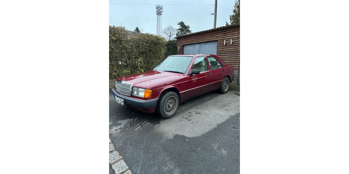 Mercedes-Benz 190 178.789 km 3.800 &euro; Dresden 01324