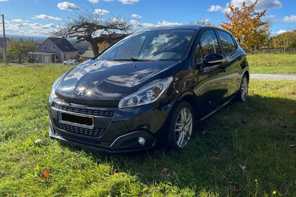 Peugeot 208 84.500 km 7.300 &euro; Ohorn 01896