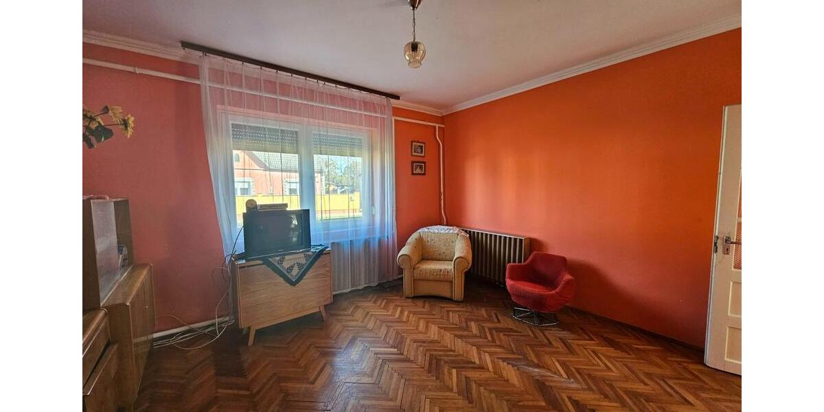 Einfamilienhaus Dresden Neustadt - 4 Zimmer, 100 m&sup2;, 83.000&euro; | Angebot:26987409