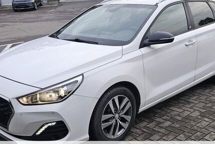 Hyundai i30 59.750 km 13.495 € Dresden 01157