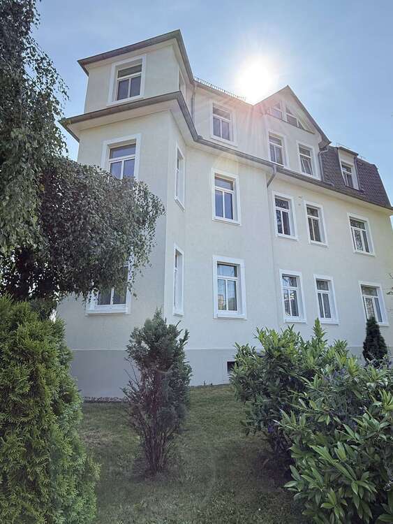 Wohnung zum Mieten in Radebeul 615 € 64.82 m²