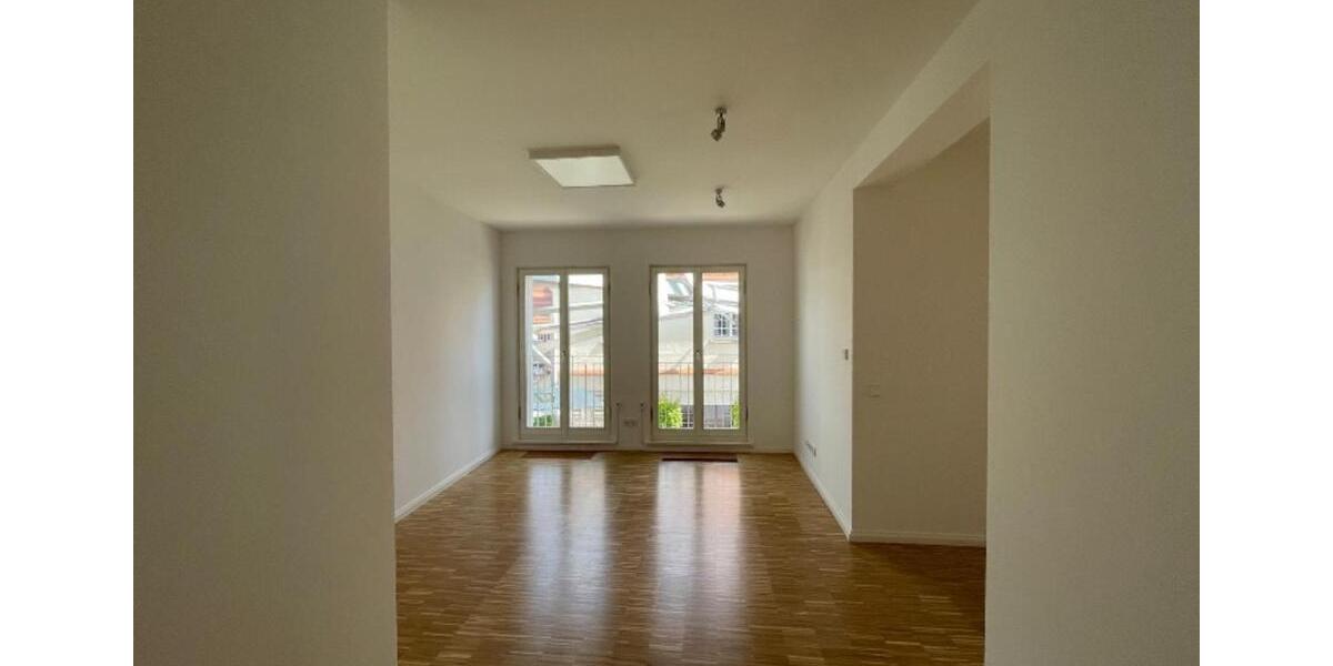 Gewerbeobjekt Dresden Klotzsche - 2.500&euro; | Angebot:25856753