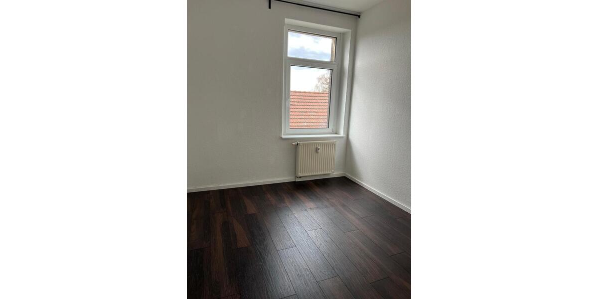 Etagenwohnung Dresden Cotta - 2 Zimmer, 42 m&sup2;, 335&euro; | Angebot:25613090