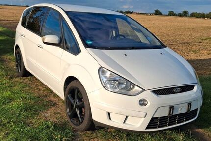 Ford S-Max 200.000 km 3.650 &euro; Thiendorf 01561