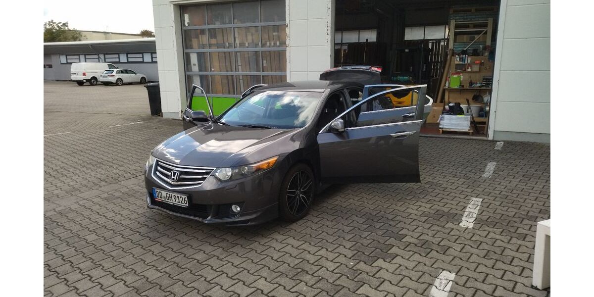 Honda Accord 160.000 km 9.000 &euro; Dresden 01157