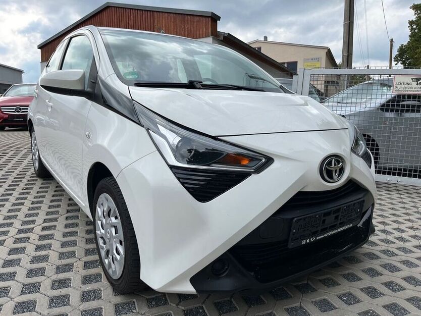 Aygo (X)